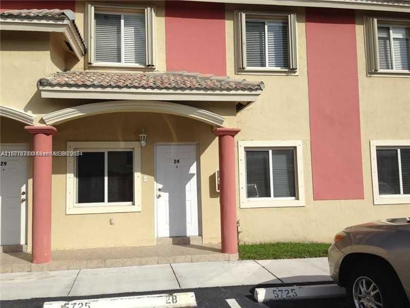 For Rent: $2,750 (3 beds, 2 baths, 1330 Square Feet)
