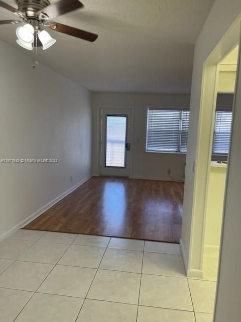 For Rent: $1,600 (1 beds, 1 baths, 593 Square Feet)