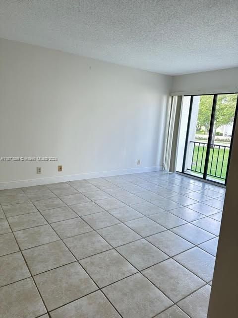 For Sale: $180,000 (2 beds, 2 baths, 920 Square Feet)