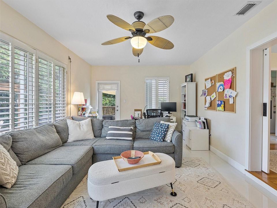 Active With Contract: $4,975 (2 beds, 2 baths, 1474 Square Feet)