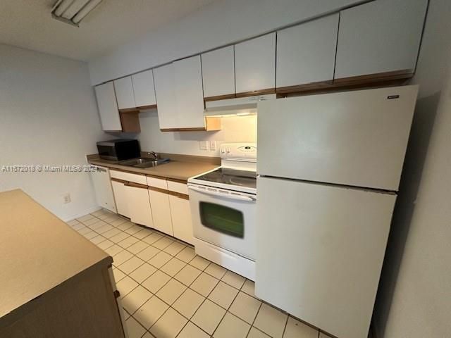 待售: $159,000 (1 贝兹, 1 浴室, 633 平方英尺)