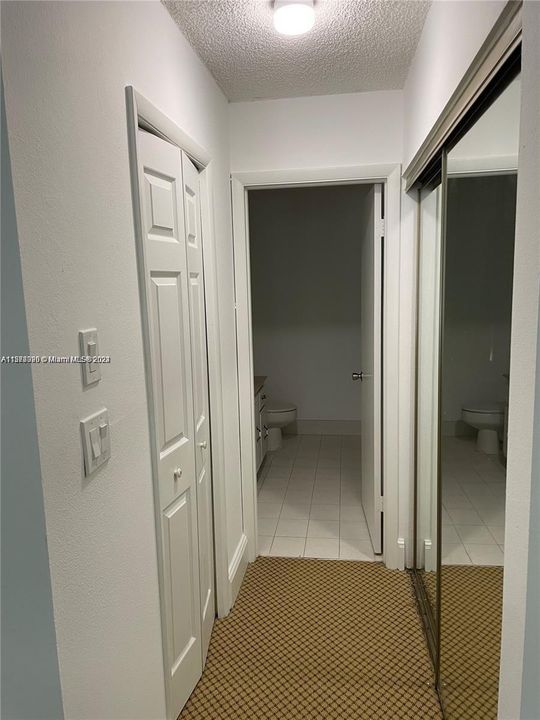 Recently Rented: $2,300 (2 beds, 2 baths, 1106 Square Feet)