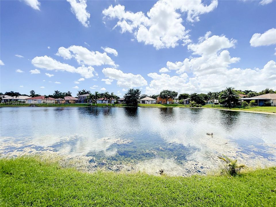 Active With Contract: $625,000 (4 beds, 2 baths, 2291 Square Feet)