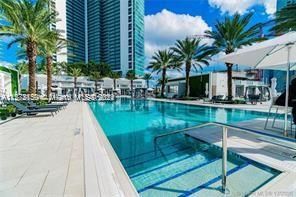 For Sale: $845,000 (2 beds, 2 baths, 1173 Square Feet)