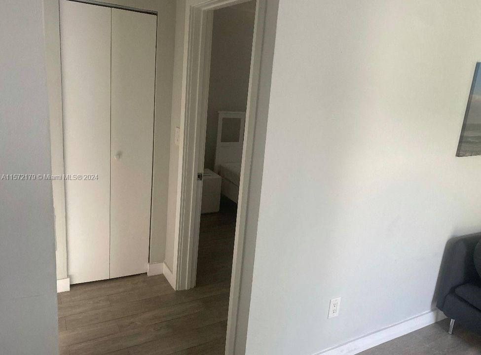 For Rent: $1,900 (1 beds, 1 baths, 495 Square Feet)