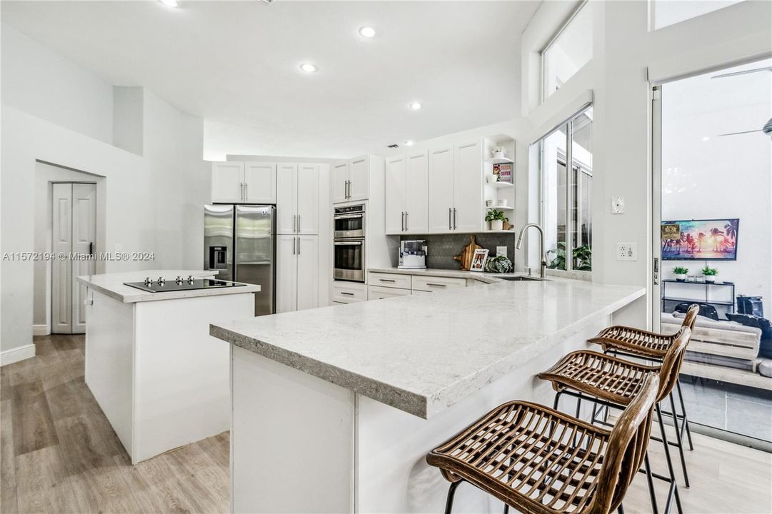 Recently Sold: $1,099,000 (5 beds, 3 baths, 2763 Square Feet)