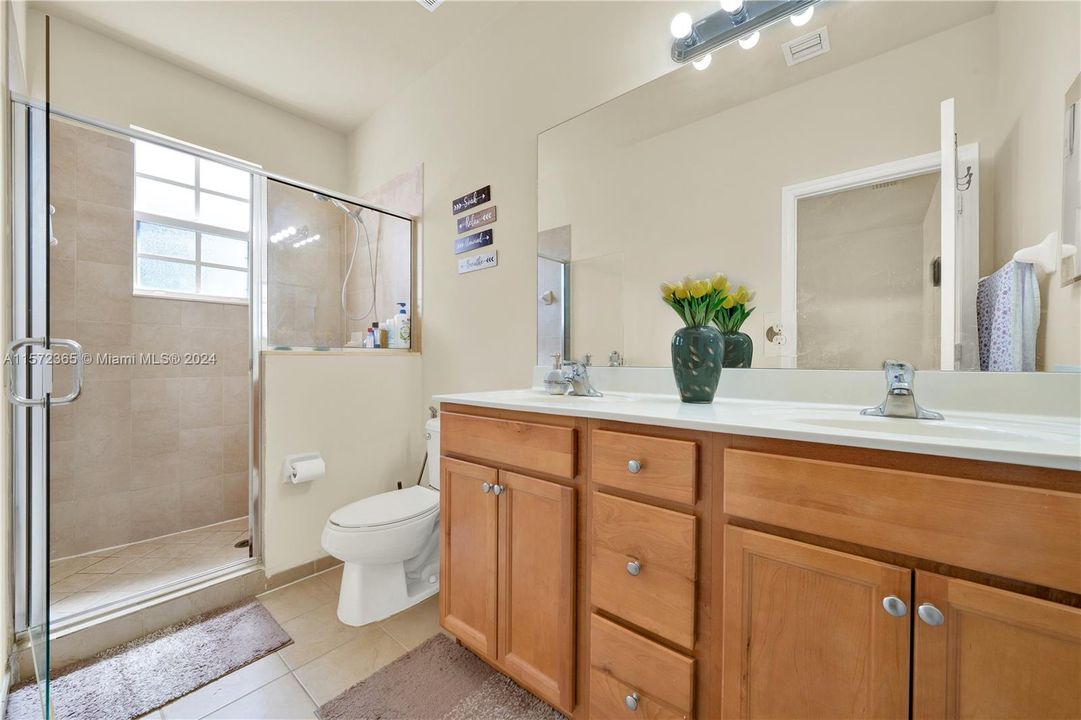 待售: $500,000 (3 贝兹, 2 浴室, 1740 平方英尺)