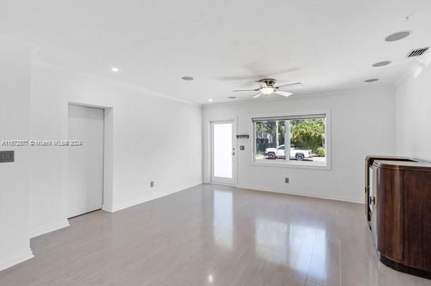 Active With Contract: $7,500 (3 beds, 2 baths, 1281 Square Feet)