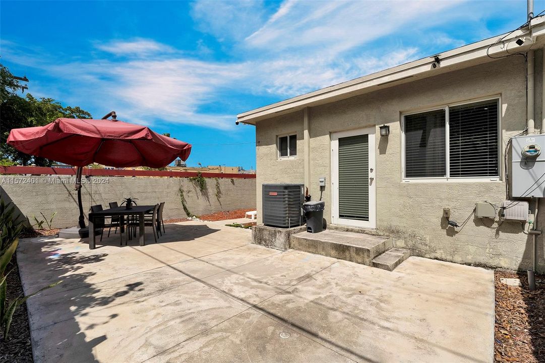 For Sale: $540,000 (3 beds, 2 baths, 1428 Square Feet)