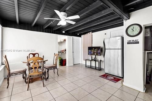 For Sale: $475,000 (3 beds, 2 baths, 1266 Square Feet)