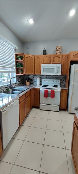 For Rent: $2,700 (3 beds, 2 baths, 1750 Square Feet)