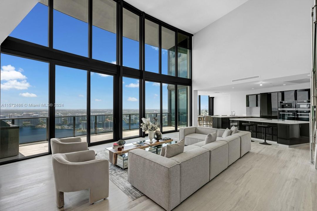 For Sale: $4,995,000 (3 beds, 4 baths, 3130 Square Feet)