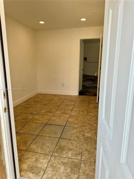 For Rent: $1,900 (0 beds, 0 baths, 0 Square Feet)