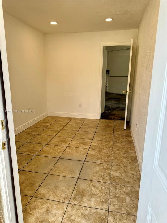 For Rent: $1,900 (0 beds, 0 baths, 0 Square Feet)