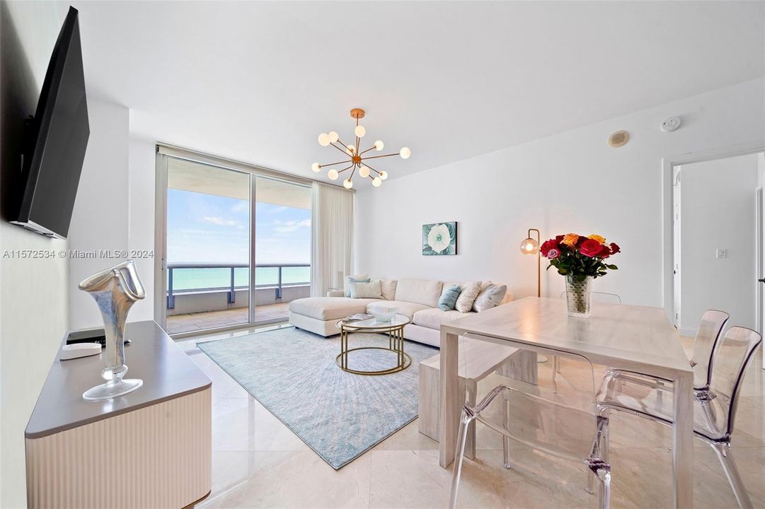For Sale: $1,795,000 (2 beds, 2 baths, 1105 Square Feet)