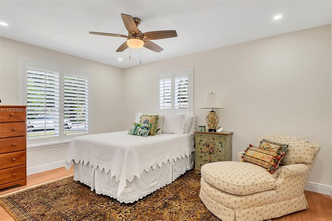 Active With Contract: $1,290,000 (4 beds, 2 baths, 2219 Square Feet)