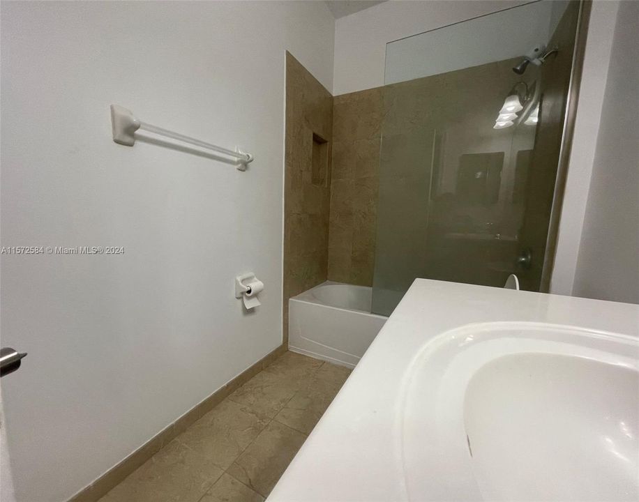 待售: $675,000 (3 贝兹, 2 浴室, 1680 平方英尺)