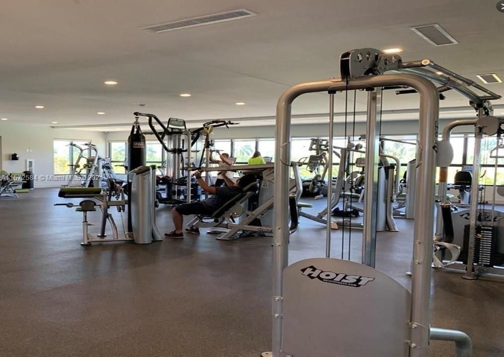 GYM CLUBHOUSE