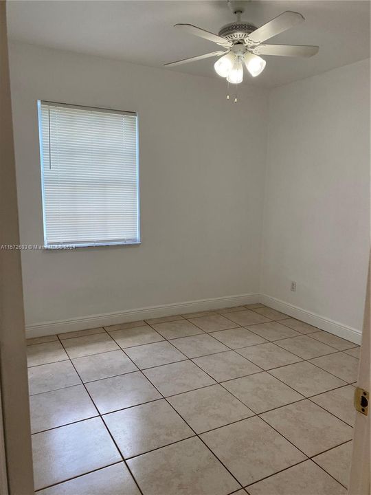 For Rent: $3,450 (3 beds, 1 baths, 1543 Square Feet)