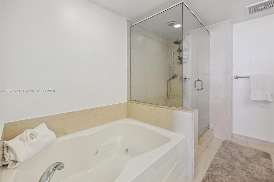 For Sale: $1,150,000 (3 beds, 2 baths, 1789 Square Feet)