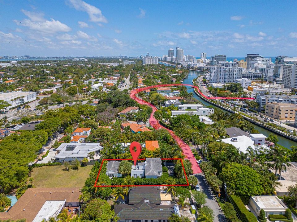 2 Pedestrian bridges walking distance to Miami Beach.