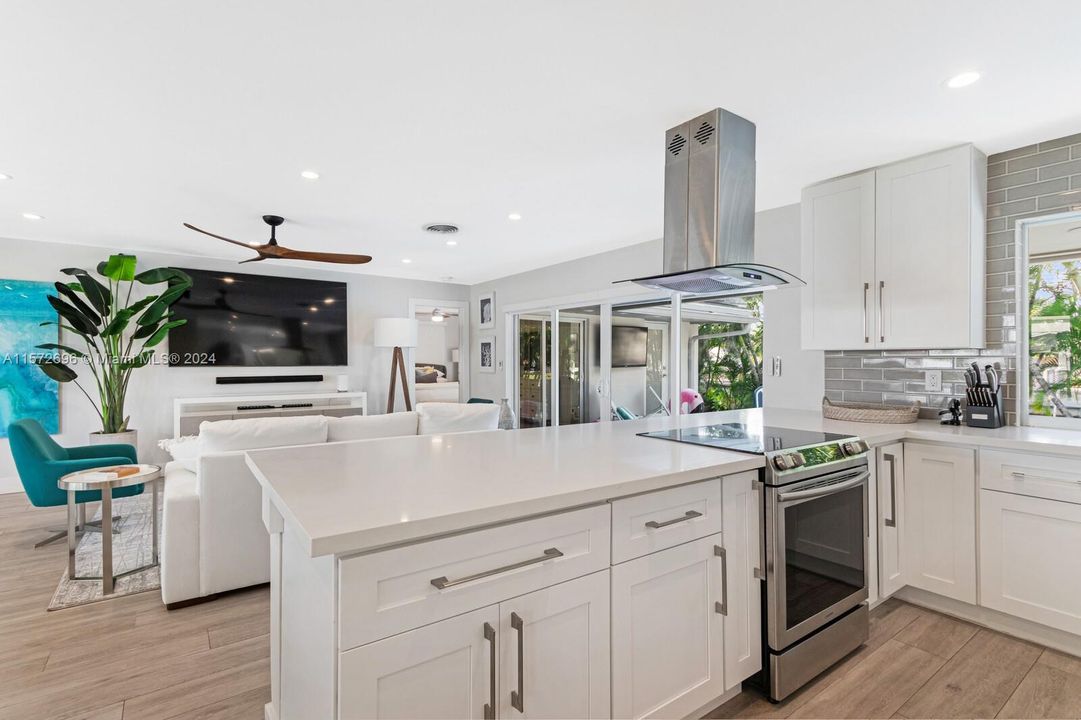 For Sale: $1,600,000 (3 beds, 3 baths, 1737 Square Feet)
