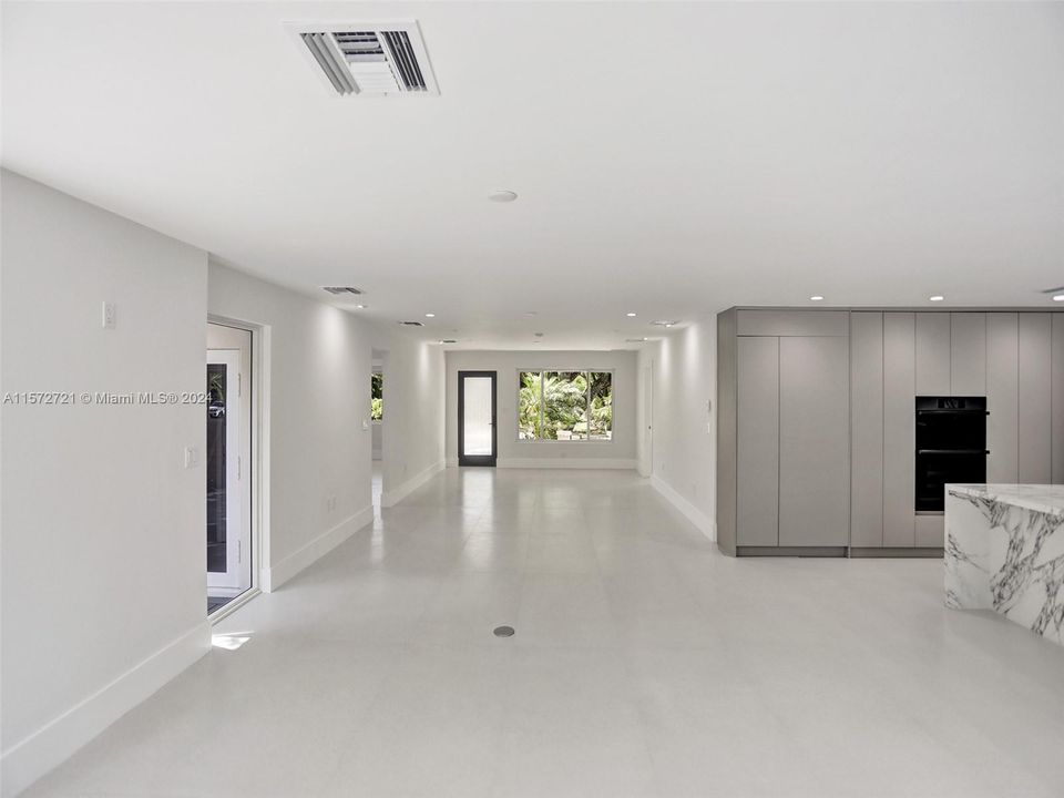 Recently Sold: $1,645,000 (3 beds, 3 baths, 0 Square Feet)