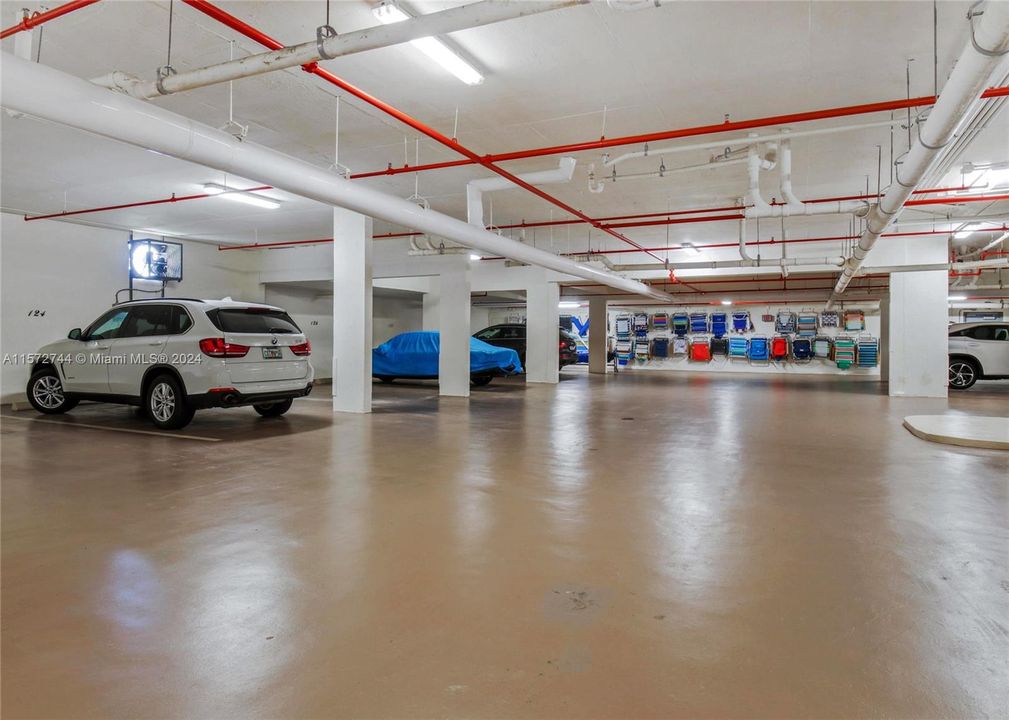 2 car garage parking