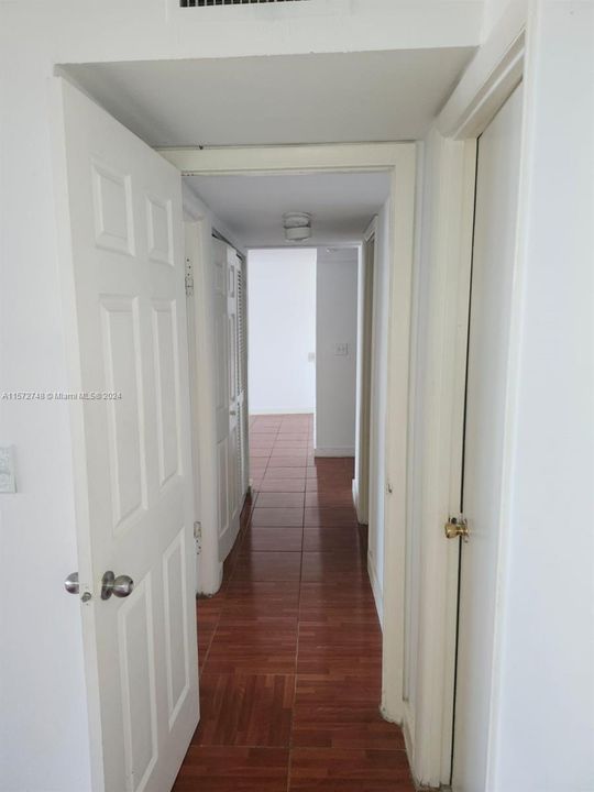 For Rent: $2,500 (2 beds, 2 baths, 1175 Square Feet)