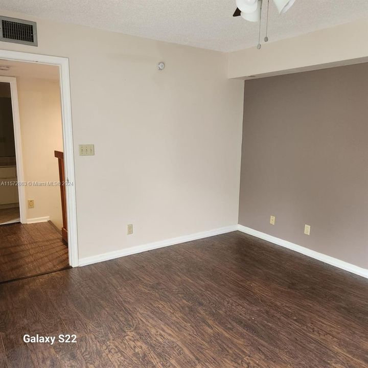 For Rent: $2,750 (2 beds, 2 baths, 1372 Square Feet)