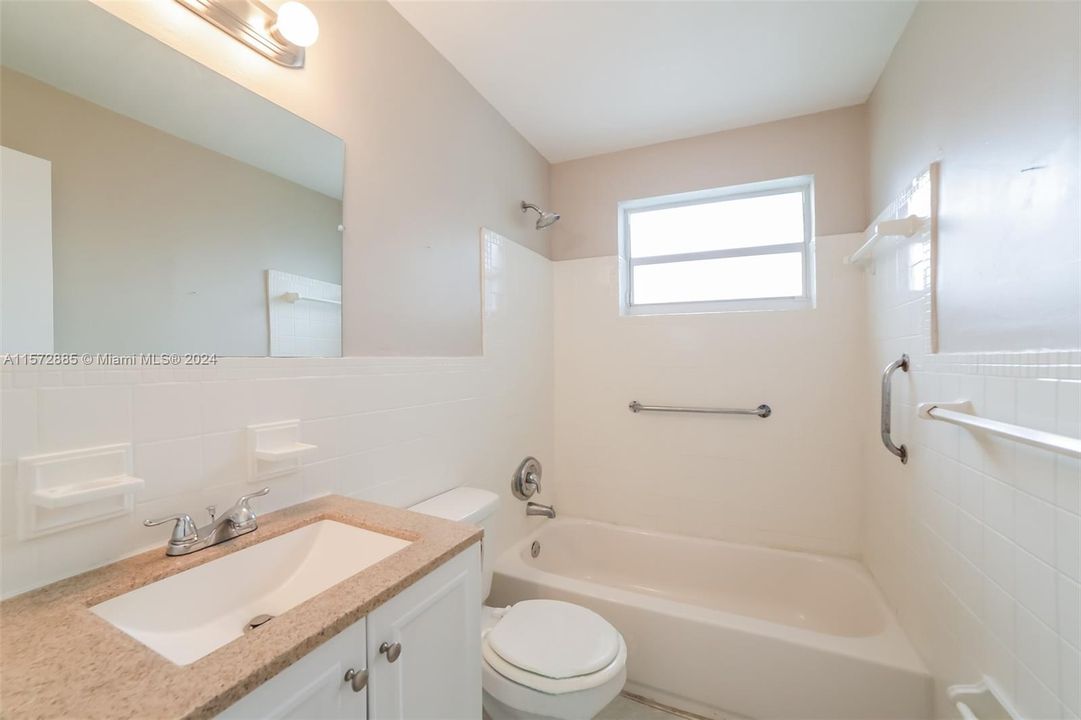 For Rent: $2,730 (3 beds, 2 baths, 1066 Square Feet)