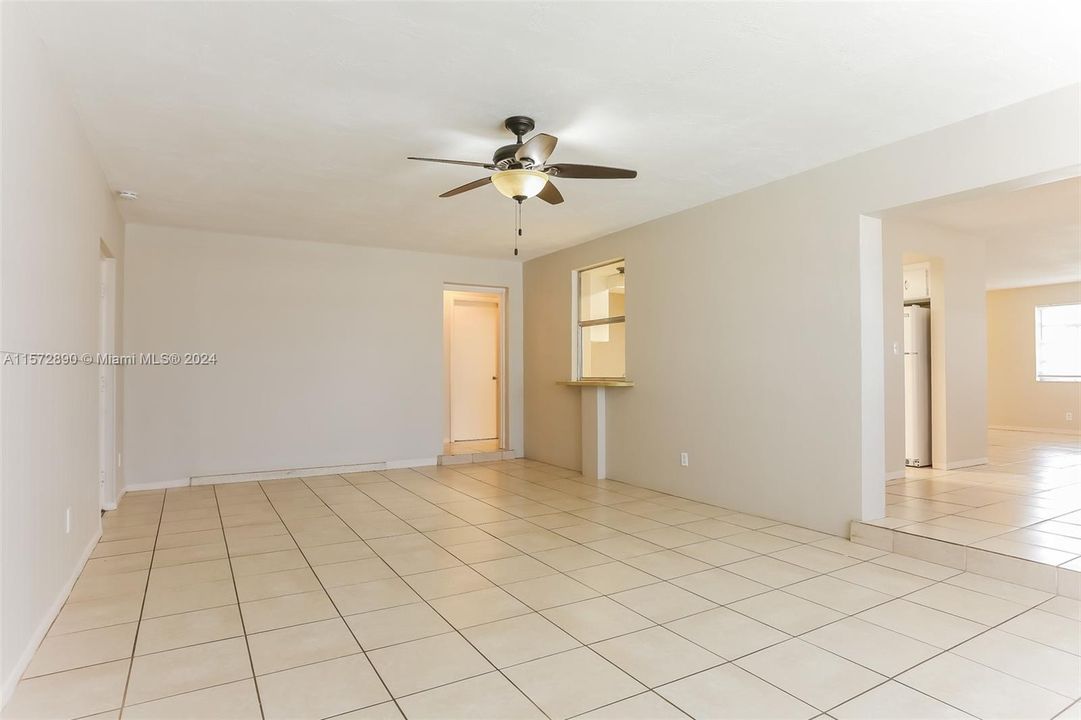 For Rent: $3,220 (3 beds, 2 baths, 1288 Square Feet)