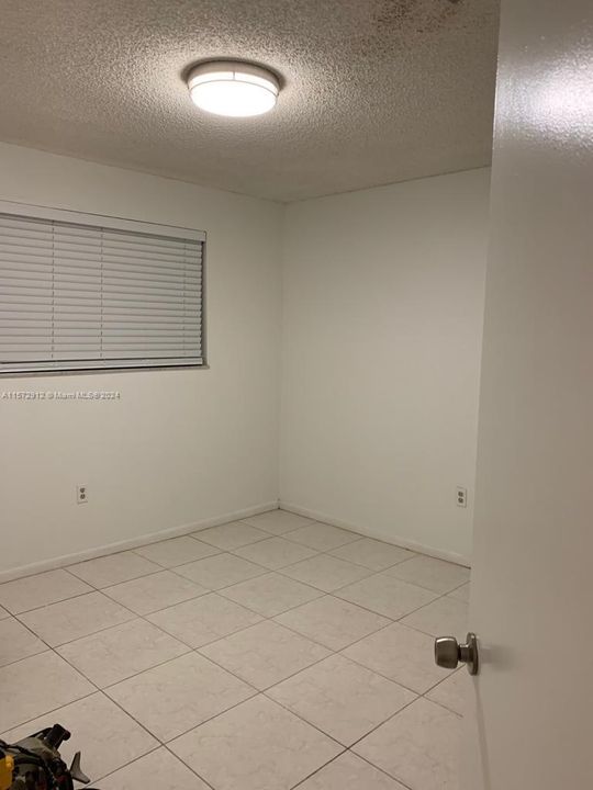 Recientemente alquilado: $2,050 (2 camas, 1 baños, 1843 Pies cuadrados)