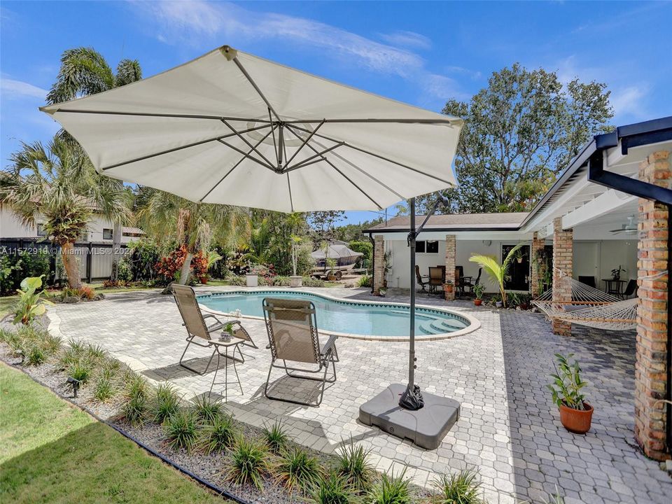 Active With Contract: $1,275,000 (4 beds, 2 baths, 2342 Square Feet)