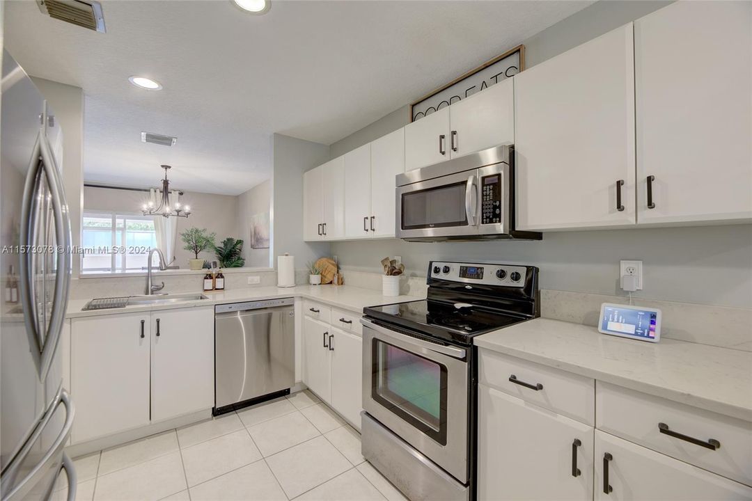 Active With Contract: $465,000 (3 beds, 2 baths, 1727 Square Feet)
