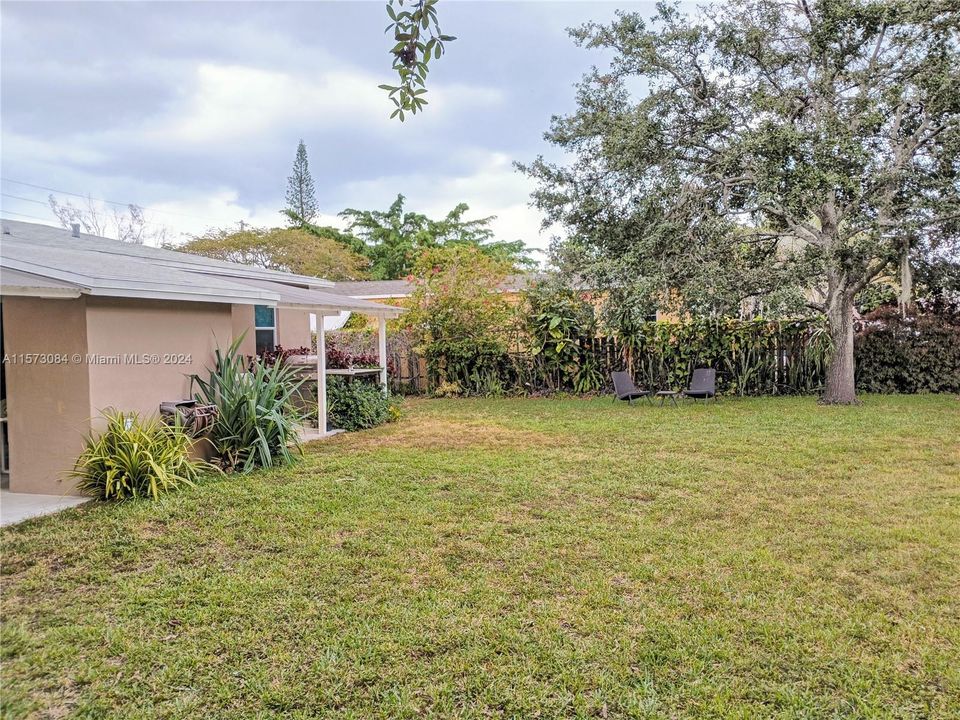 Active With Contract: $680,000 (0 beds, 0 baths, 1623 Square Feet)