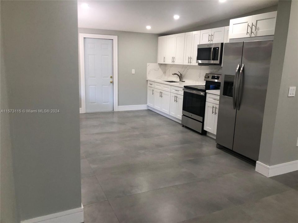 For Sale: $647,000 (4 beds, 2 baths, 1419 Square Feet)