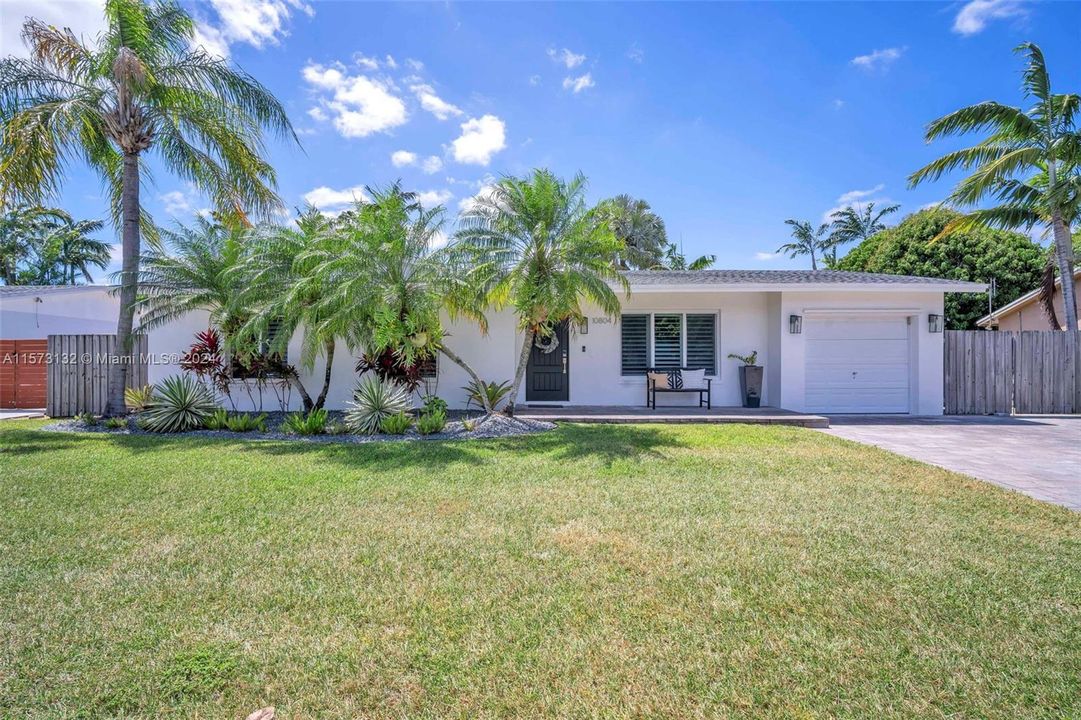 Recently Sold: $650,000 (3 beds, 2 baths, 1222 Square Feet)