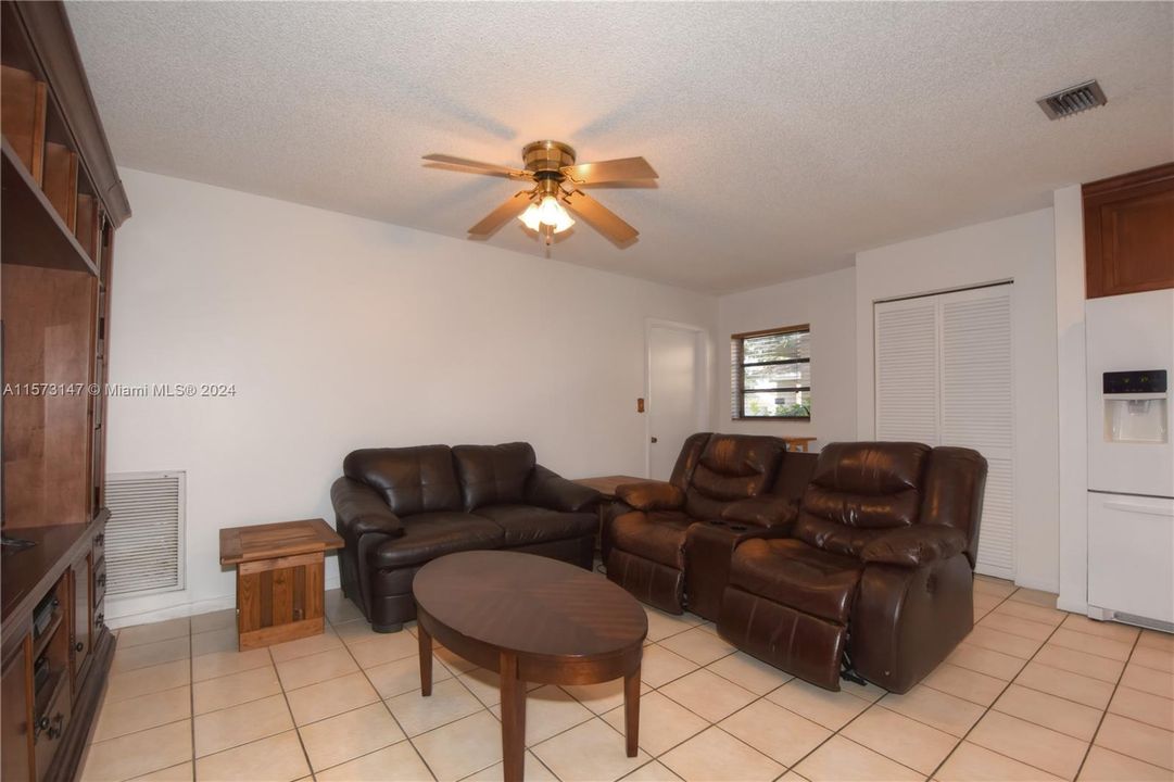 For Sale: $549,900 (3 beds, 2 baths, 1742 Square Feet)