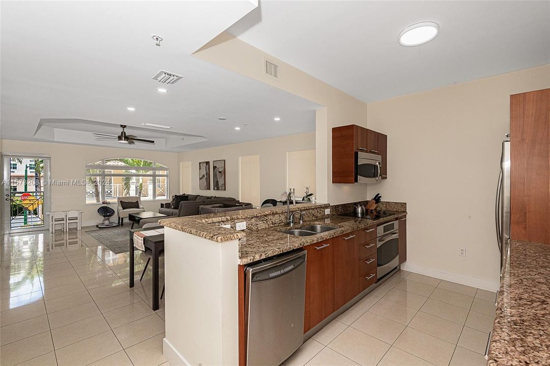 Active With Contract: $4,250 (3 beds, 2 baths, 1785 Square Feet)