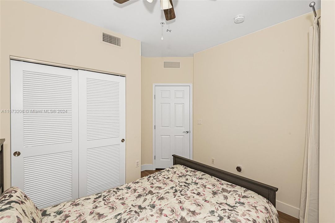 Active With Contract: $4,250 (3 beds, 2 baths, 1785 Square Feet)