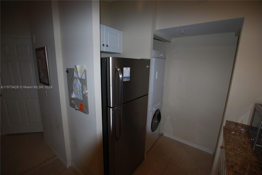 For Rent: $2,700 (2 beds, 2 baths, 1029 Square Feet)