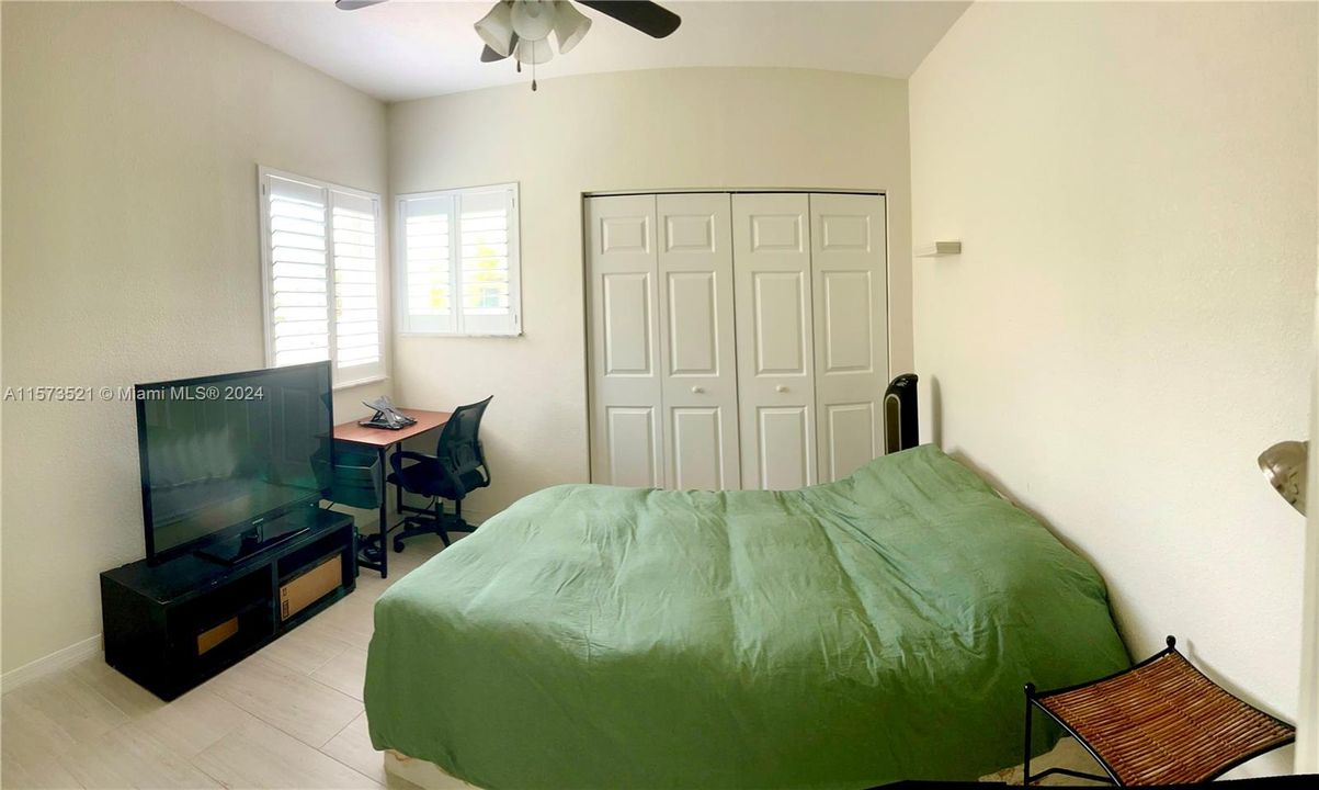 For Sale: $391,600 (3 beds, 2 baths, 1854 Square Feet)