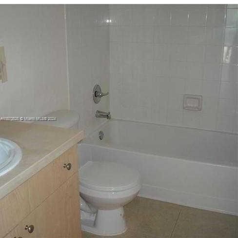 В аренду: $2,950 (3 спален, 2 ванн, 1233 Квадратных фут)