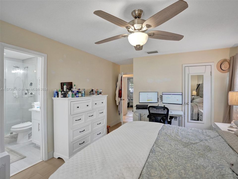 For Sale: $525,000 (3 beds, 2 baths, 1257 Square Feet)