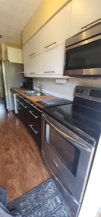 For Sale: $80,000 (1 beds, 1 baths, 462 Square Feet)
