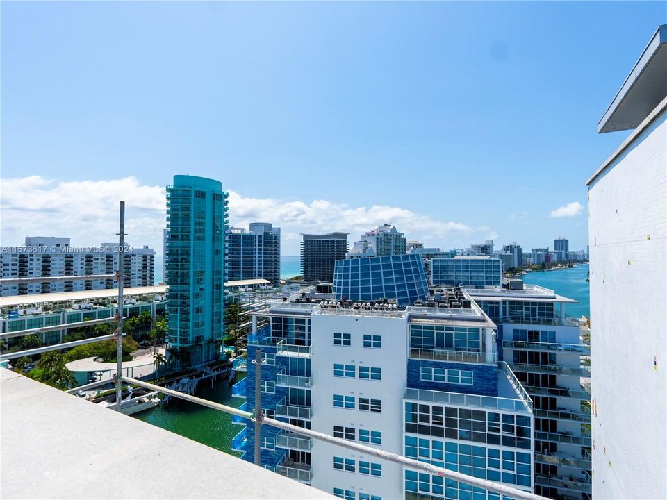 For Sale: $1,950,000 (2 beds, 3 baths, 2149 Square Feet)