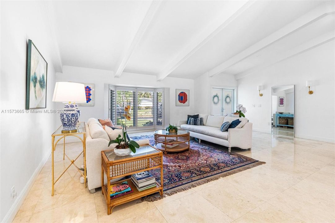 Active With Contract: $1,729,000 (5 beds, 3 baths, 2772 Square Feet)