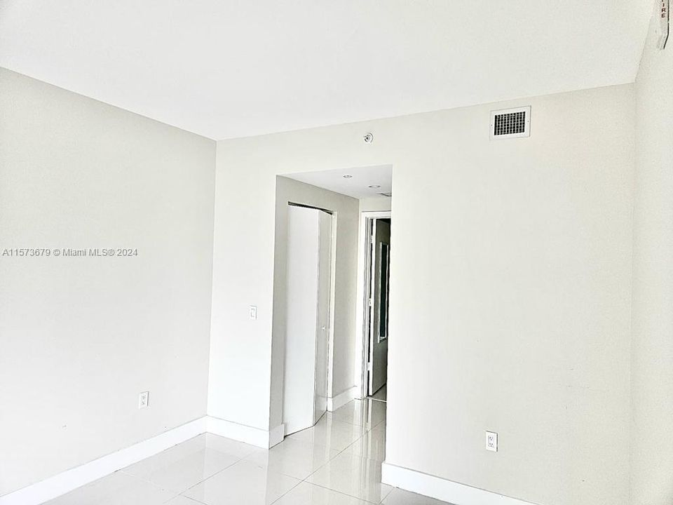 For Rent: $3,100 (1 beds, 1 baths, 673 Square Feet)