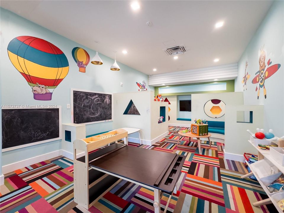 CHILD ROOM AT EXERCISE FACILITY
